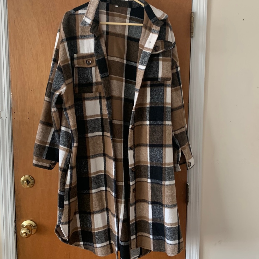 Cl women’s flannel shirt /jacket long like new